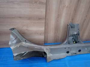 NISSAN NOTE E11 06-11 PRÓG LEWY C30 9/10 MINIATURA