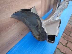 NISSAN NOTE E11 06-11 PRÓG LEWY C30 10/10 MINIATURA