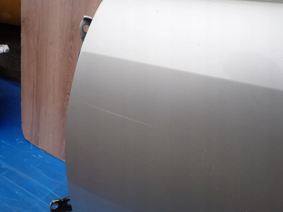 TOYOTA AVENSIS T25 KOMBI 02- DRZWI TYLNE LEWE 1C0 9/11