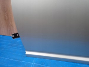 TOYOTA AVENSIS T25 KOMBI 02- DRZWI TYLNE LEWE 1C0 8/11 MINIATURA