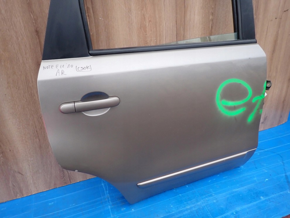 NISSAN NOTE E11 06-12 DRZWI TYLNE PRAWE C30 3/12