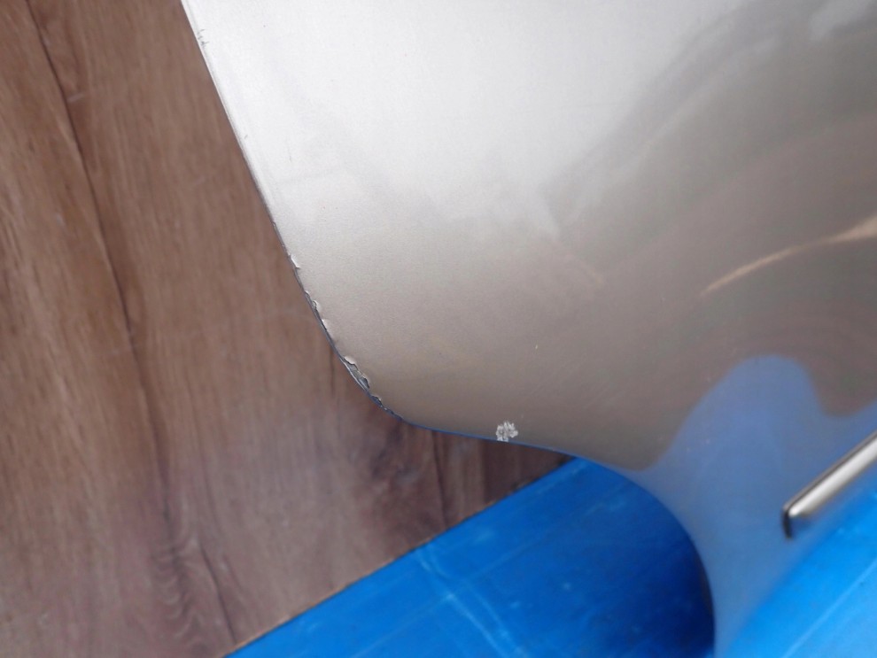 NISSAN NOTE E11 06-12 DRZWI TYLNE PRAWE C30 6/12