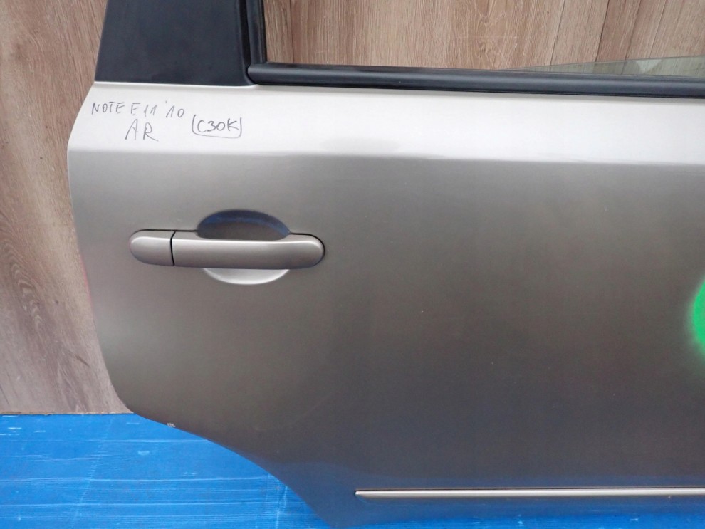 NISSAN NOTE E11 06-12 DRZWI TYLNE PRAWE C30 9/12