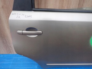 NISSAN NOTE E11 06-12 DRZWI TYLNE PRAWE C30 9/12 MINIATURA