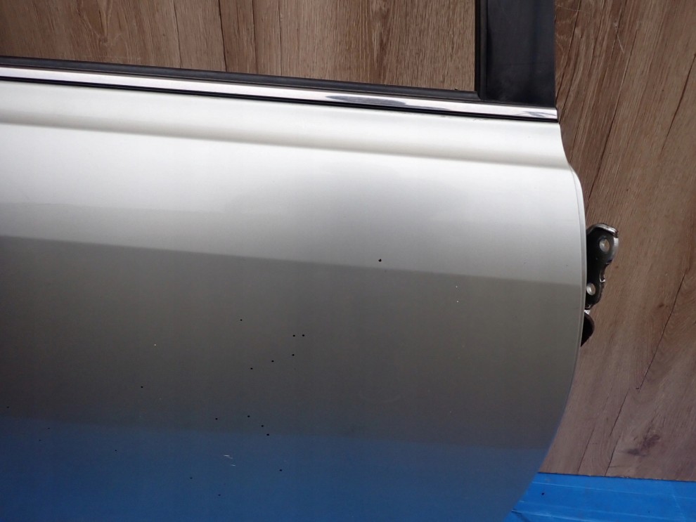 TOYOTA AVENSIS T25 KOMBI 02- DRZWI TYLNE PRAWE 1C0 5/12