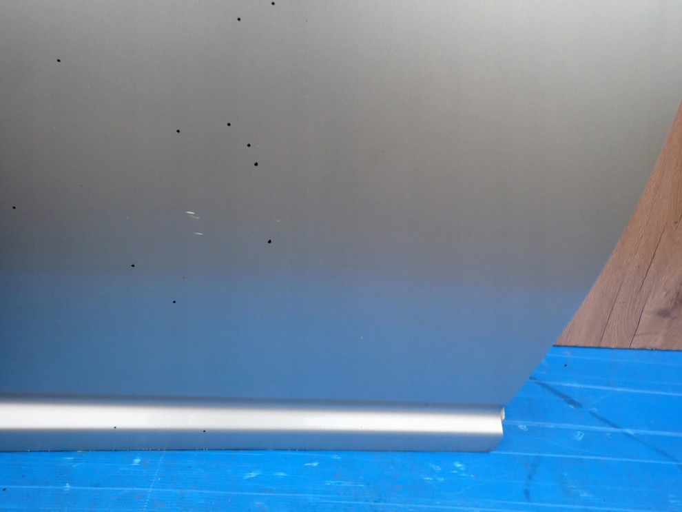 TOYOTA AVENSIS T25 KOMBI 02- DRZWI TYLNE PRAWE 1C0 8/12