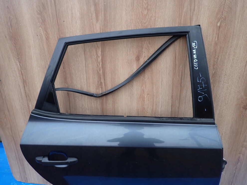 KIA CEED I HATCHBACK 07-12 DRZWI TYLNE PRAWE 5K 8/12