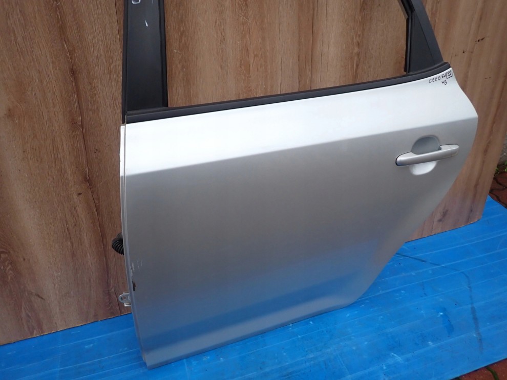 KIA CEED I HATCHBACK 07-12 DRZWI TYLNE LEWE 9S 4/13