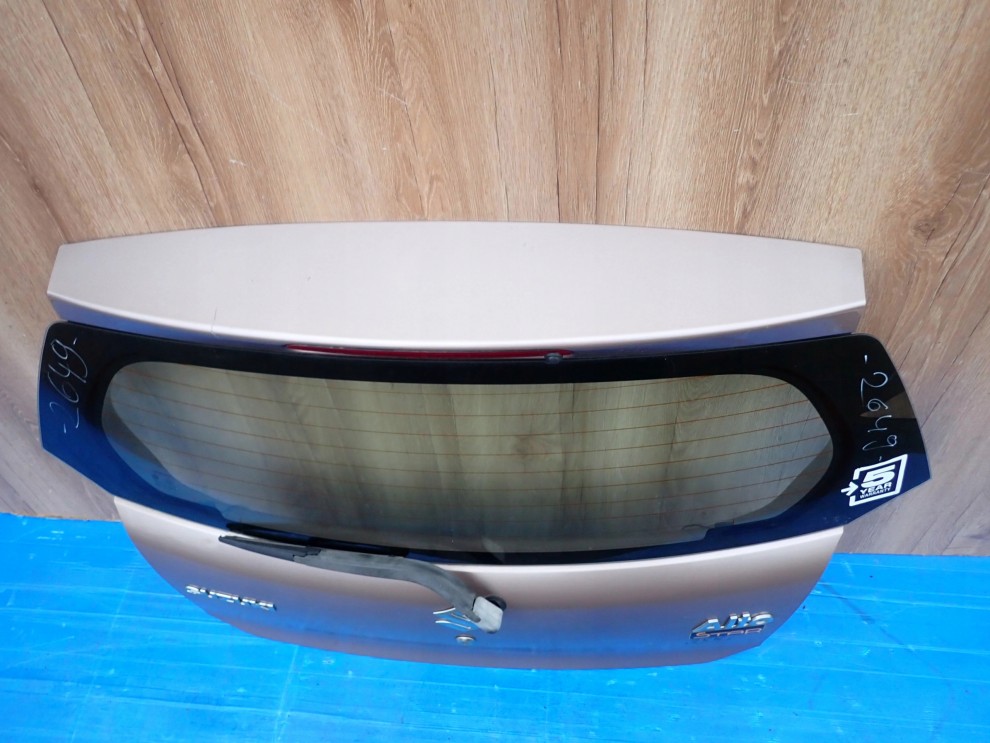 SUZUKI ALTO 09-14 KLAPA BAGAŻNIKA SZYBA TYLNA ZKW 7/11