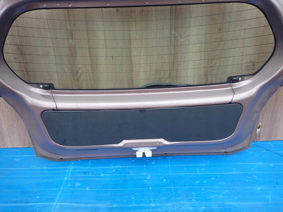 SUZUKI ALTO 09-14 KLAPA BAGAŻNIKA SZYBA TYLNA ZKW 11/11