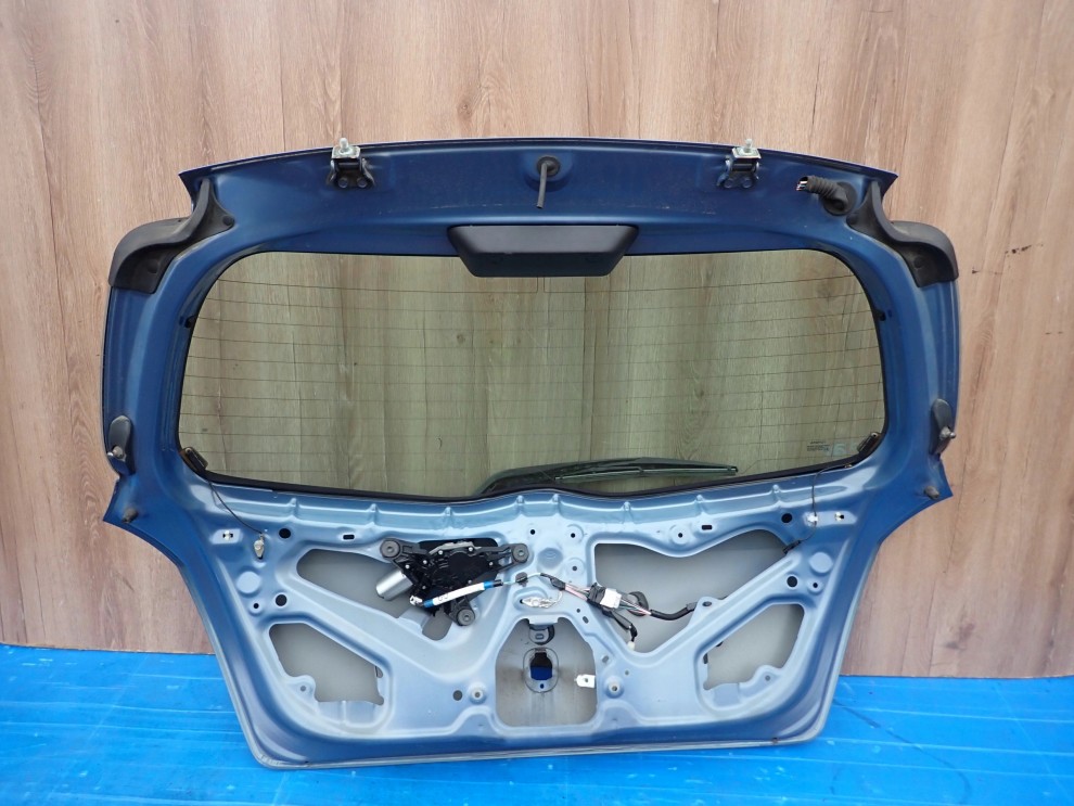 TOYOTA YARIS II 06- KLAPA TYLNA BAGAŻNIKA 8T1 10/11