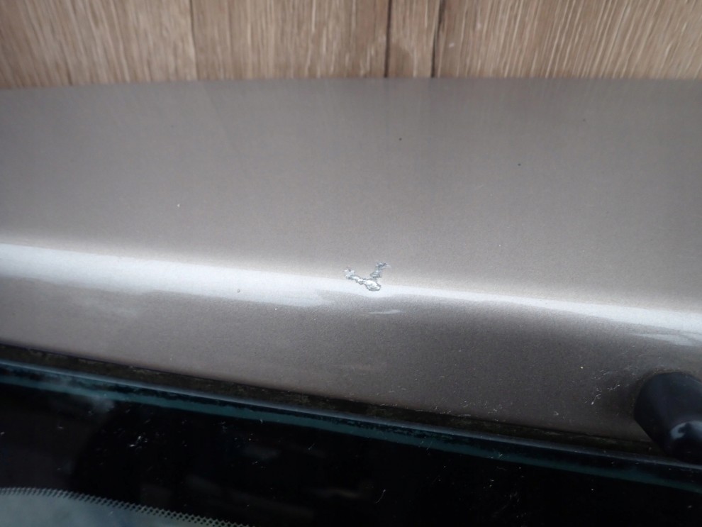 NISSAN NOTE E11 06-12 KLAPA BAGAŻNIKA SZYBA TYLNA C30 5/14