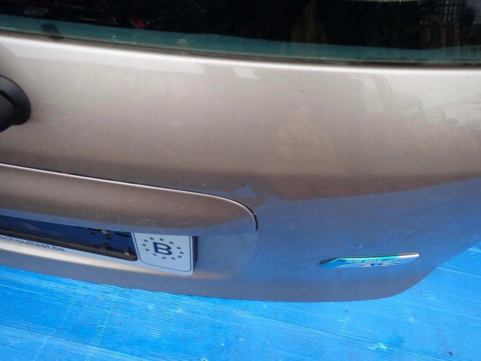 NISSAN NOTE E11 06-12 KLAPA BAGAŻNIKA SZYBA TYLNA C30 8/14