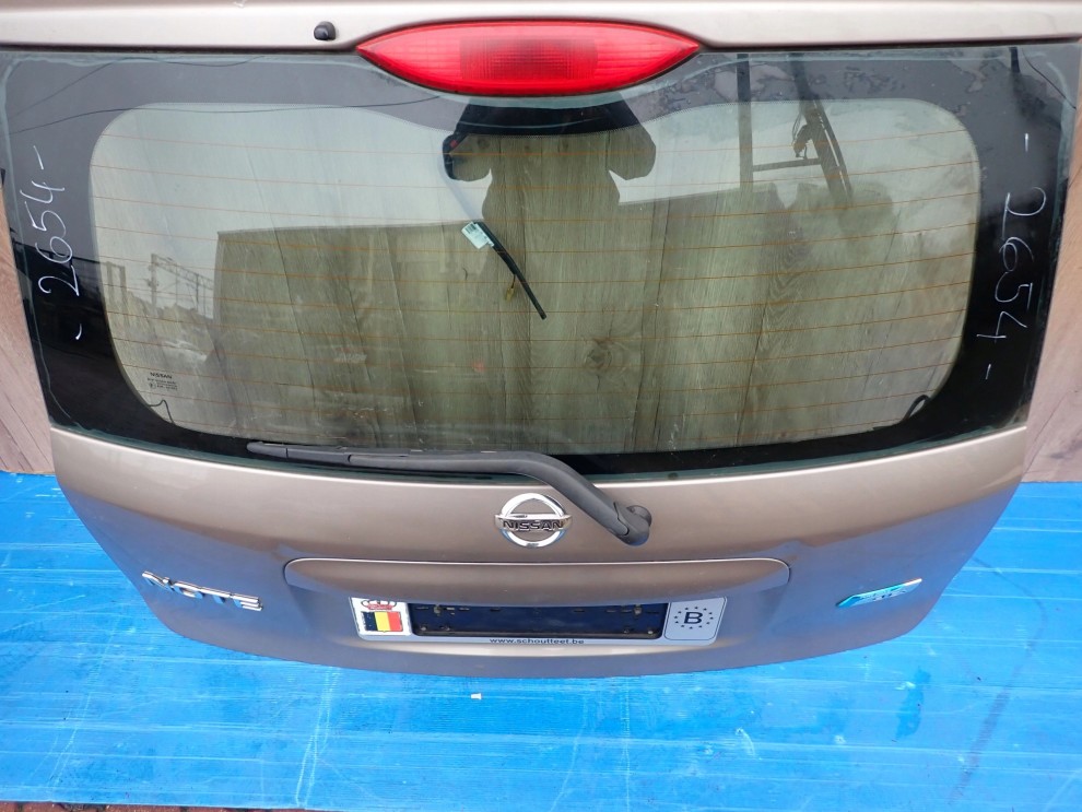 NISSAN NOTE E11 06-12 KLAPA BAGAŻNIKA SZYBA TYLNA C30 12/14