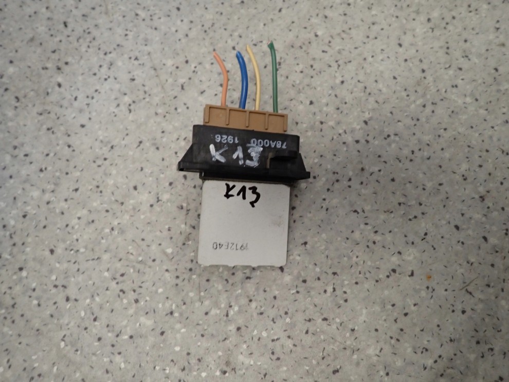 NISSAN MICRA K13 10- REZYSTOR NAGRZEWNICY 3/4