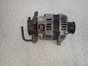 HYUNDAI SANTA FE TUCSON KIA SPORTAGE 2.0 CRDI ALTERNATOR 3/10 MINIATURA