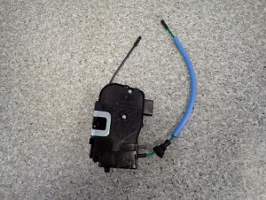 HYUNDAI IX20 HB 5D 09- ZAMEK DRZWI PRZEDNI LEWY 4 PIN EUROPA NOWY 6/9 MINIATURA