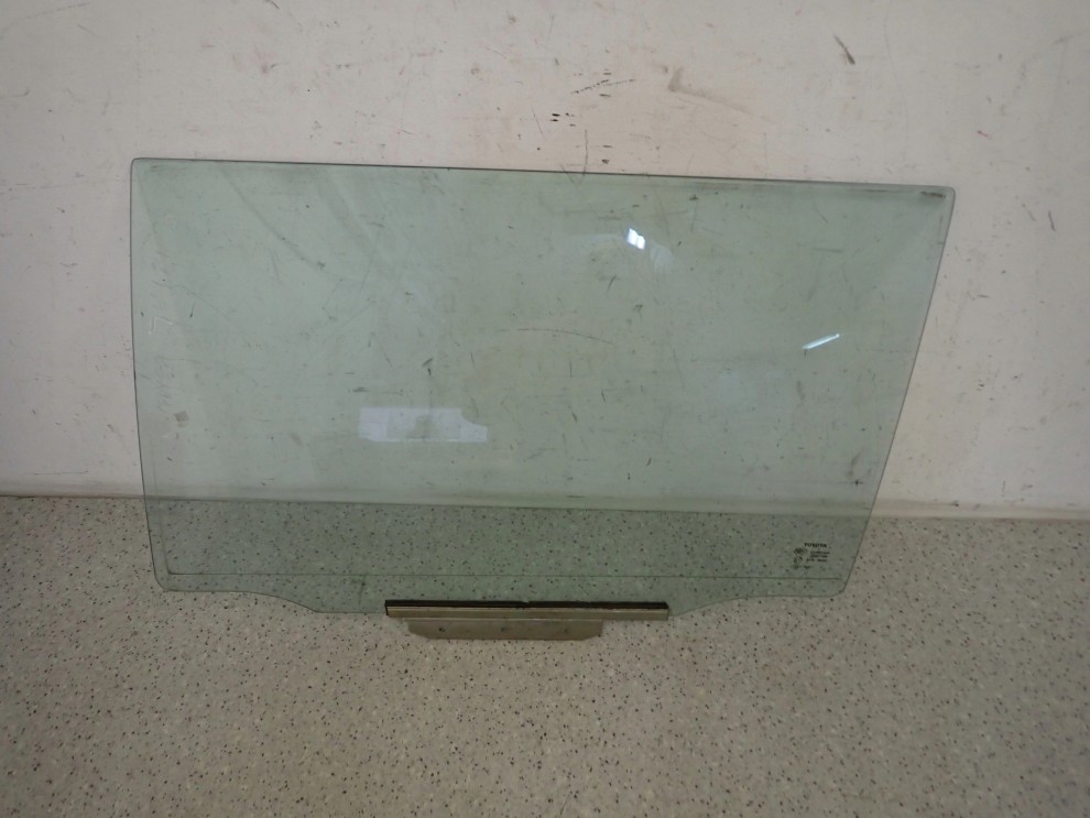 TOYOTA COROLLA E12 KOMBI 04-07 SZYBA TYLNA LEWA 7/7