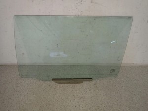 TOYOTA COROLLA E12 KOMBI 04-07 SZYBA TYLNA LEWA 5/7 MINIATURA