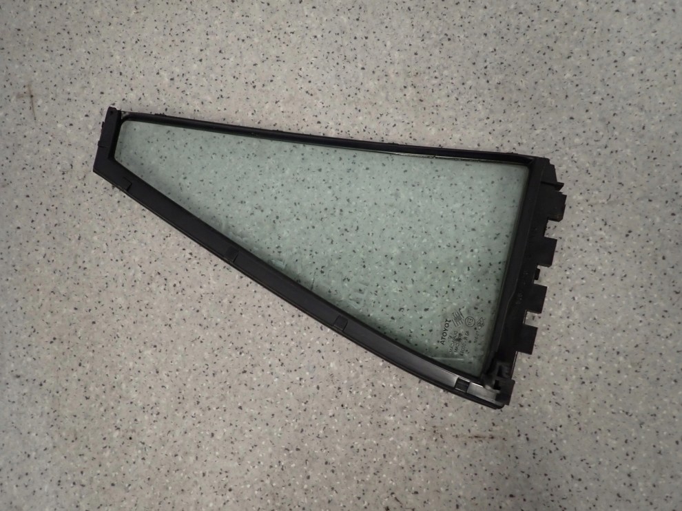 TOYOTA COROLLA E12 KOMBI 04-07 SZYBA TYLNA LEWA 5/6