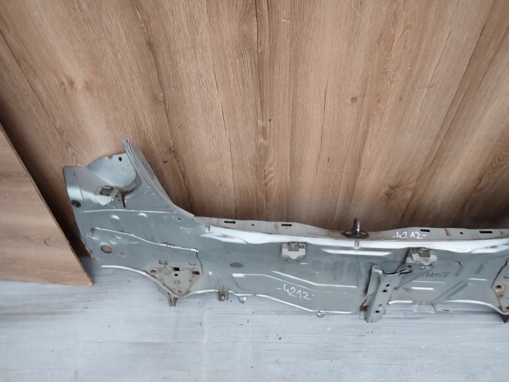 TOYOTA YARIS II 06-11 PAS TYLNY 6/9