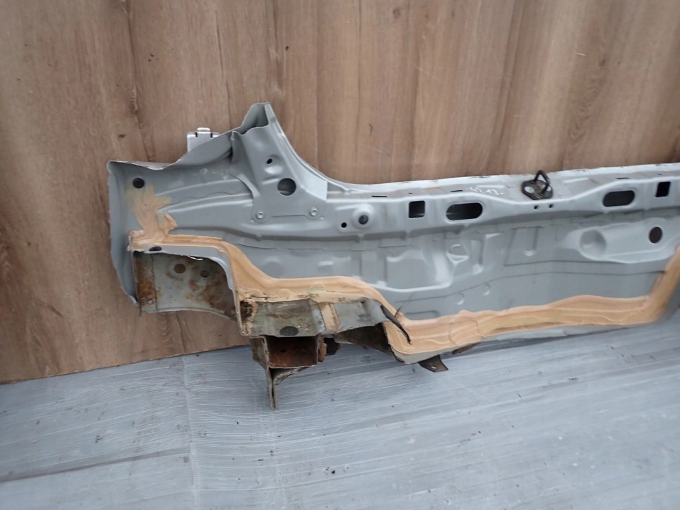 TOYOTA YARIS II 06-11 PAS TYLNY 6/7