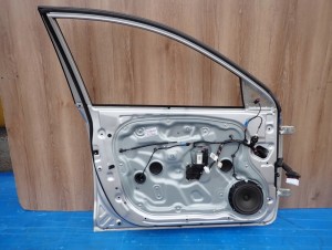 KIA CEED I 07-12 DRZWI PRZEDNIE LEWE 9S 12/13 MINIATURA