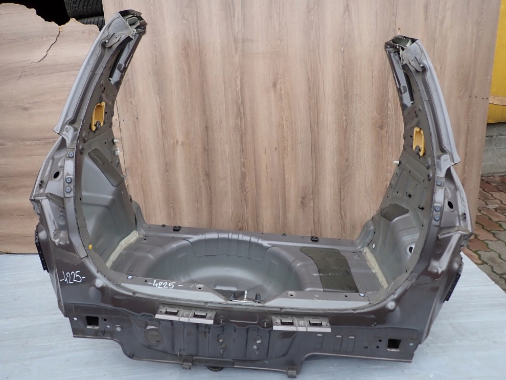 HYUNDAI IX20 09- PAS TYLNY WANNA BŁOTNIK TYLNY 1/13