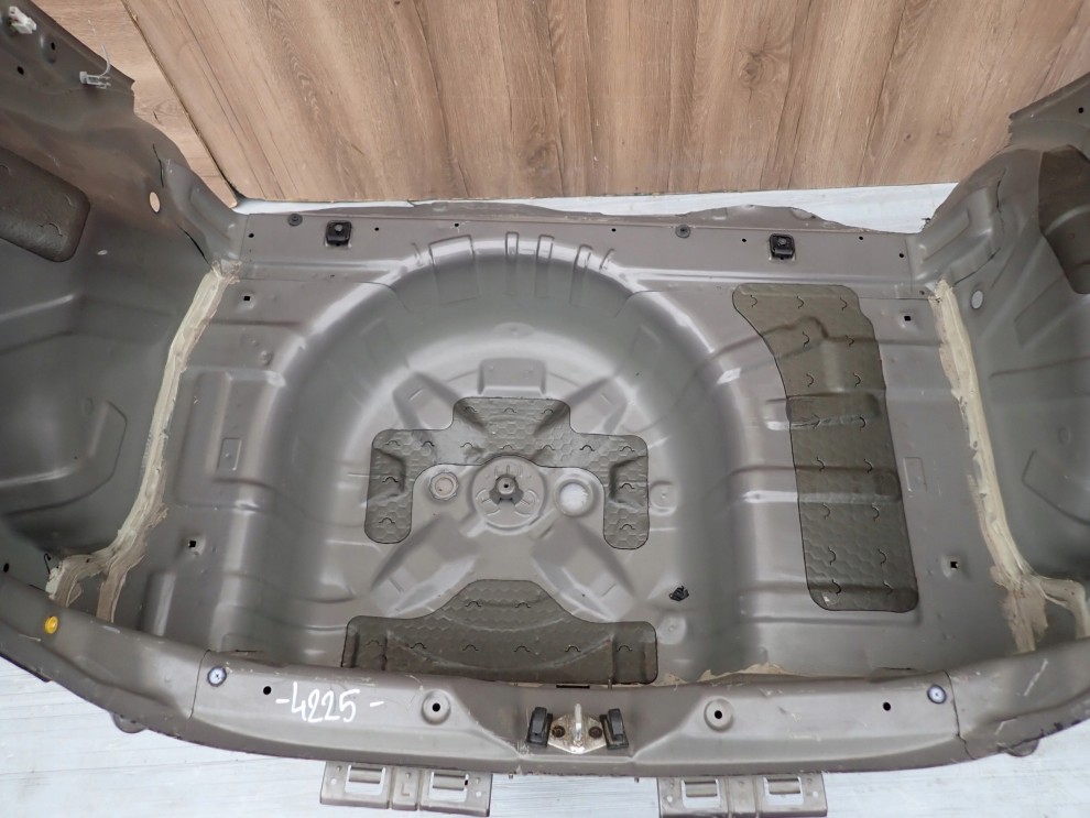 HYUNDAI IX20 09- PAS TYLNY WANNA BŁOTNIK TYLNY 3/13