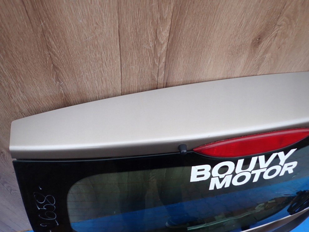 NISSAN NOTE E11 06-12 KLAPA BAGAŻNIKA SZYBA TYLNA C30 3/11