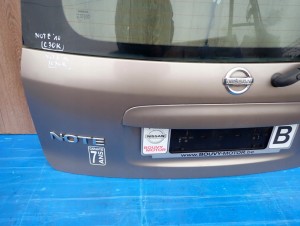 NISSAN NOTE E11 06-12 KLAPA BAGAŻNIKA SZYBA TYLNA C30 7/11 MINIATURA