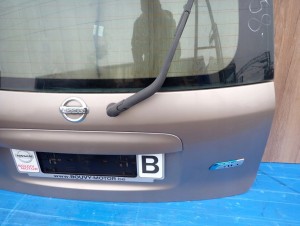 NISSAN NOTE E11 06-12 KLAPA BAGAŻNIKA SZYBA TYLNA C30 8/11 MINIATURA