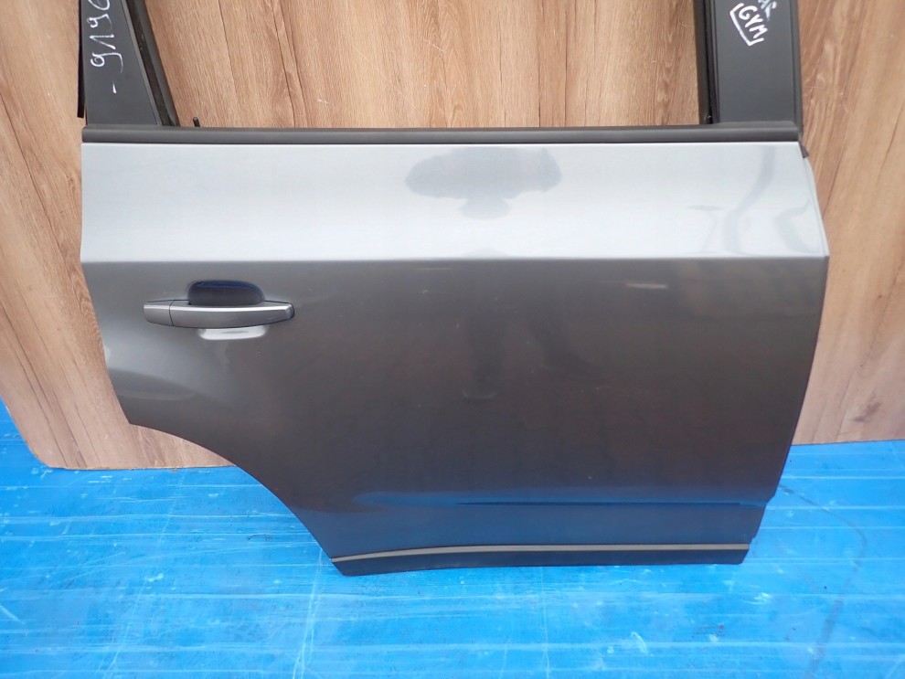 CHEVROLET ORLANDO 10- DRZWI TYLNE PRAWE GYM 2/13