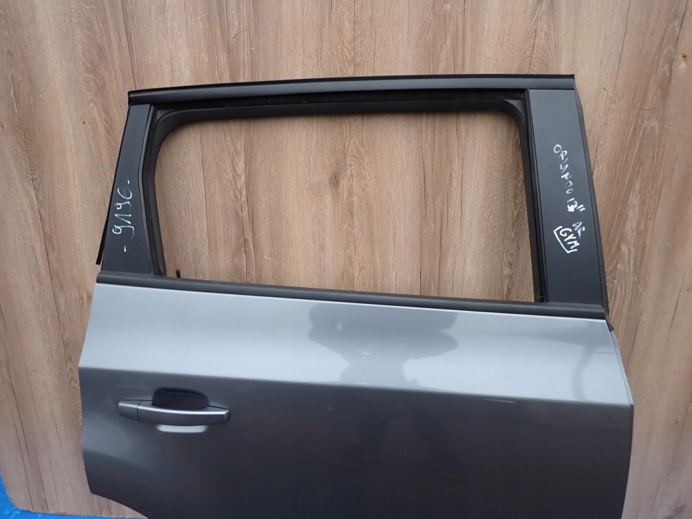 CHEVROLET ORLANDO 10- DRZWI TYLNE PRAWE GYM 5/13