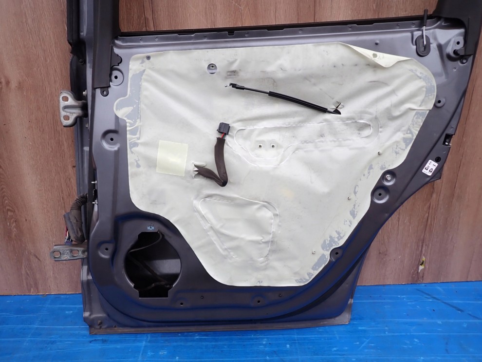 CHEVROLET ORLANDO 10- DRZWI TYLNE PRAWE GYM 13/13