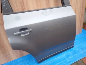 CHEVROLET ORLANDO 10- DRZWI TYLNE PRAWE GYM 8/13 MINIATURA