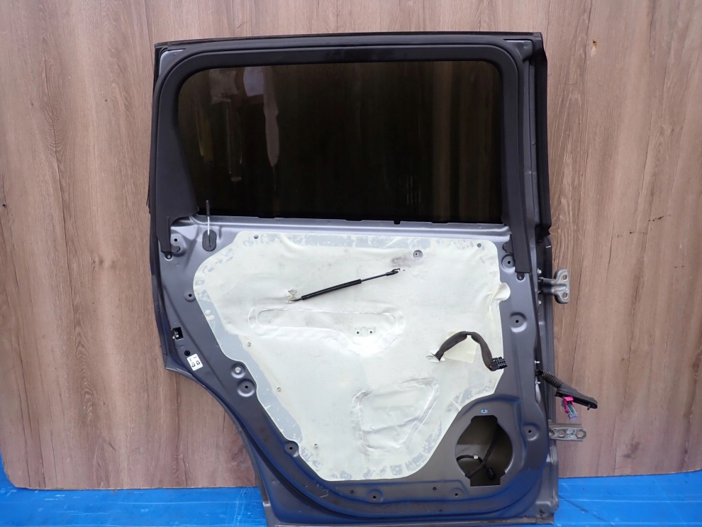 CHEVROLET ORLANDO 10- DRZWI TYLNE LEWE GYM 11/12