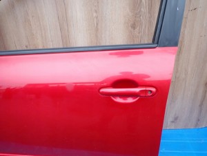 NISSAN MICRA K13 10- DRZWI PRZEDNIE LEWE AY4 6/14 MINIATURA