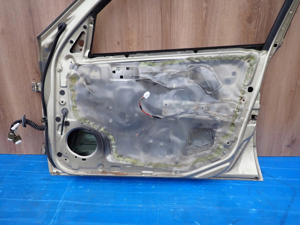 NISSAN ALMERA N16 00-06 DRZWI PRZEDNIE PRAWE EY2 8/8