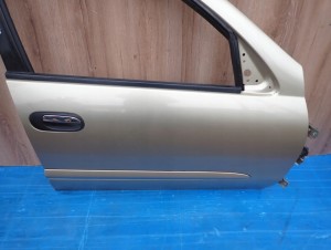 NISSAN ALMERA N16 00-06 DRZWI PRZEDNIE PRAWE EY2 5/8 MINIATURA