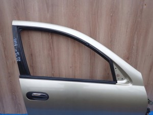 NISSAN ALMERA N16 00-06 DRZWI PRZEDNIE PRAWE EY2 6/8 MINIATURA