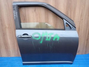 SUZUKI SWIFT 5d MK6 04-09 DRZWI PRZEDNIE PRAWE ZY4