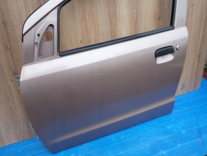 SUZUKI ALTO NISSAN PIXO 09- DRZWI PRZEDNIE LEWE ZKW 4/13 MINIATURA