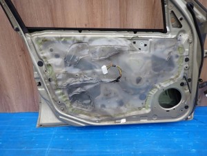 NISSAN ALMERA N16 00-06 DRZWI PRZEDNIE LEWE EY2 10/10 MINIATURA