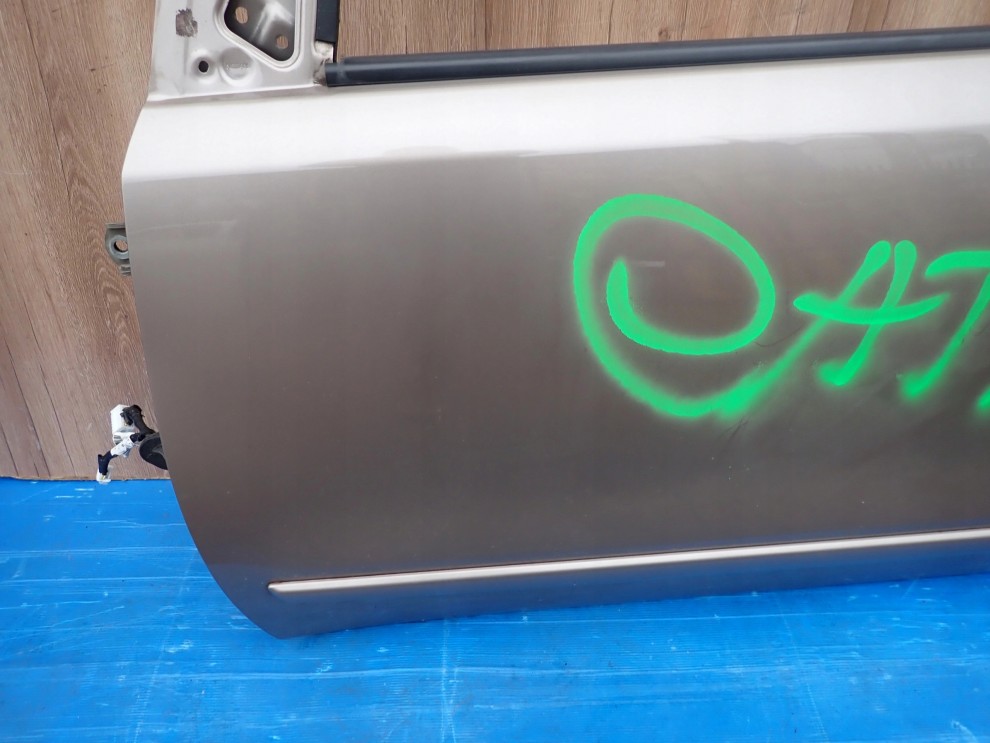 NISSAN NOTE E11 06-12 DRZWI PRZEDNIE LEWE C30 3/10