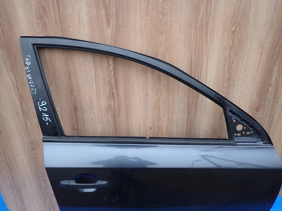 KIA CEED I 07-12 DRZWI PRZEDNIE PRAWE 5K 10/12