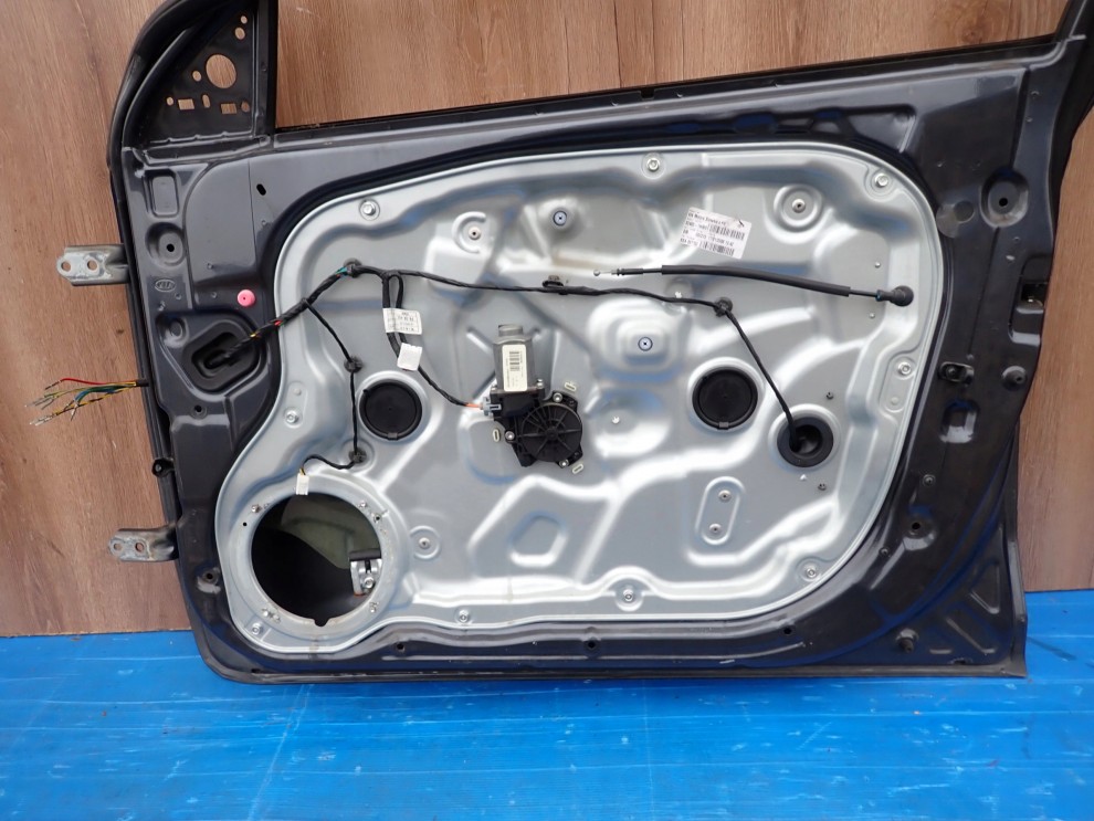 KIA CEED I 07-12 DRZWI PRZEDNIE PRAWE 5K 12/12