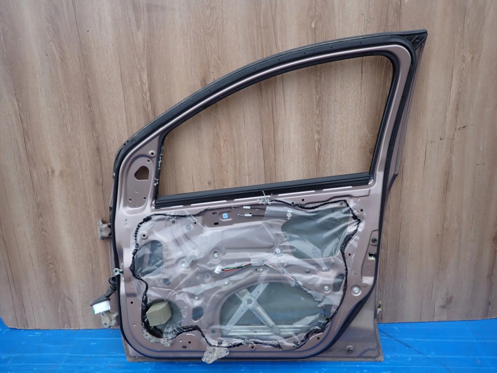 SUZUKI ALTO NISSAN PIXO 09- DRZWI PRZEDNIE PRAWE ZKW 10/11