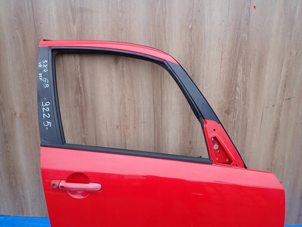 SUZUKI SX4 06-12 DRZWI PRZEDNIE PRAWE ZCF 9/11