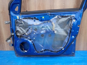 SUZUKI SWIFT MK7 5D 10-16 DRZWI PRZEDNIE PRAWE ZCG 11/12 MINIATURA